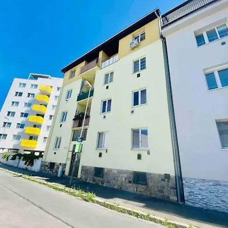 Apartman Blizko Downtown Od Berg&bauman Apartment *